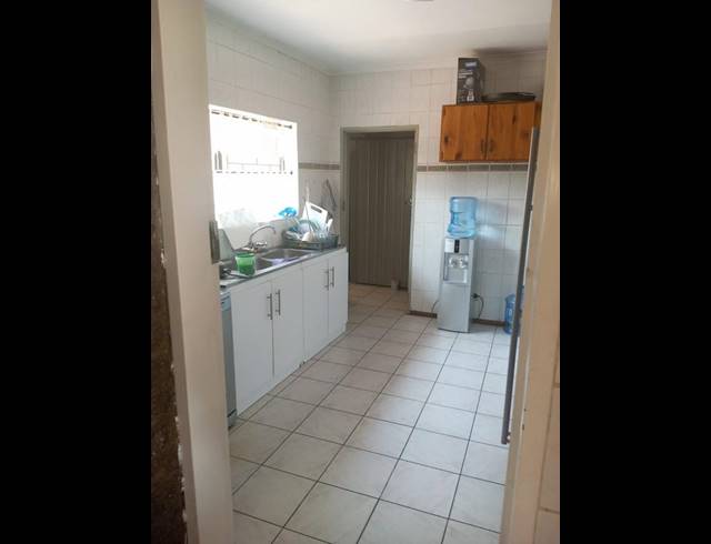 4 BEDROOM HOUSE FOR SALE IN PETERSFIELD